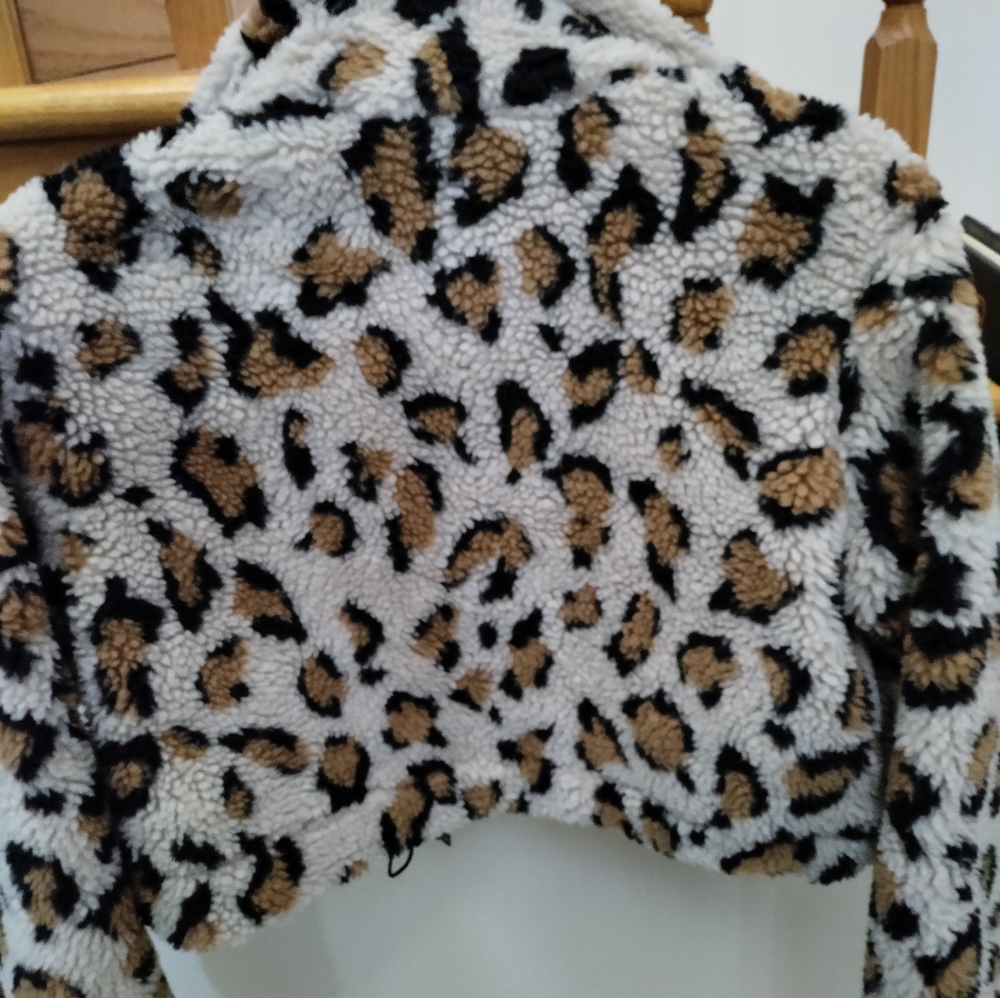 Jason Maxwell leopard jacket - Picture 2 of 3